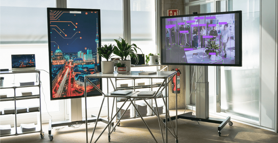 Showroom mit Erlebnisstationen des Mittelstand-Digital Zentrums Berlin im Forum Digitale Technologien