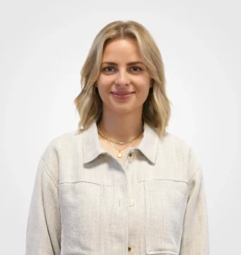 Profilfoto von Anne Mudra auf weißem Hintergrund