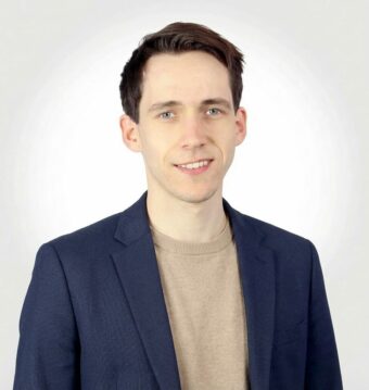 Profilfoto von Raik Loesche auf weißem Hintergrund